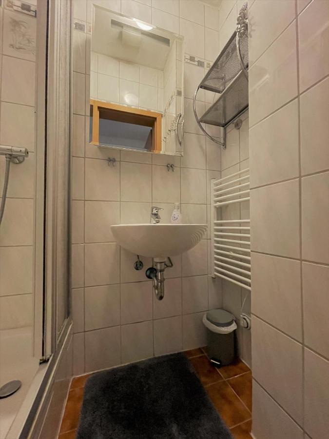 2-Raum Ferienwohnung In Connewitz Leipzig Exteriör bild